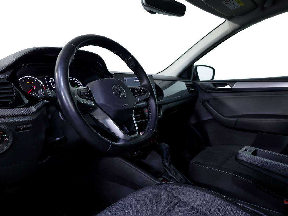 Купить Volkswagen Polo с пробегом. Фото: #8