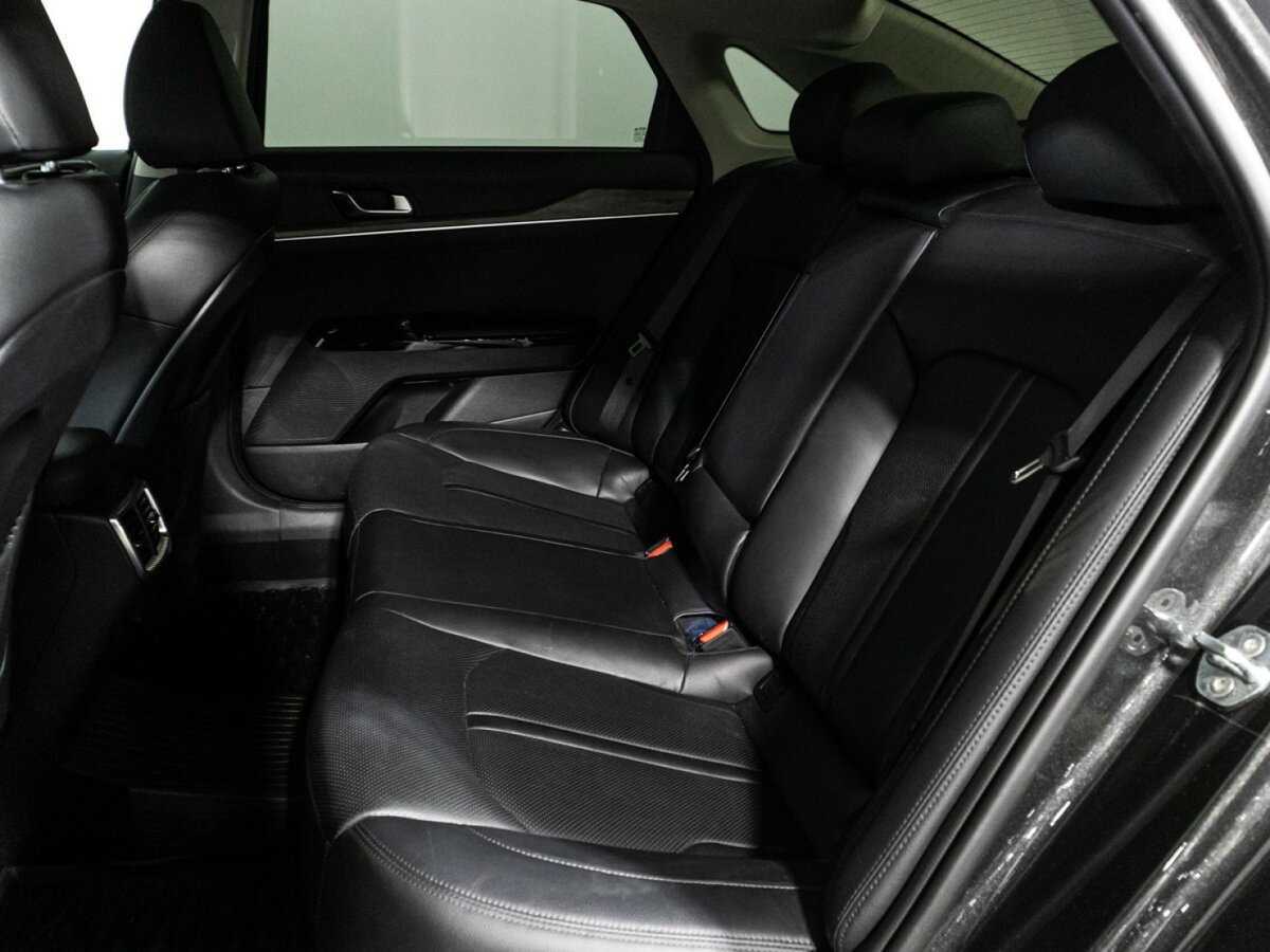 Купить Kia K5 с пробегом. Фото: #9