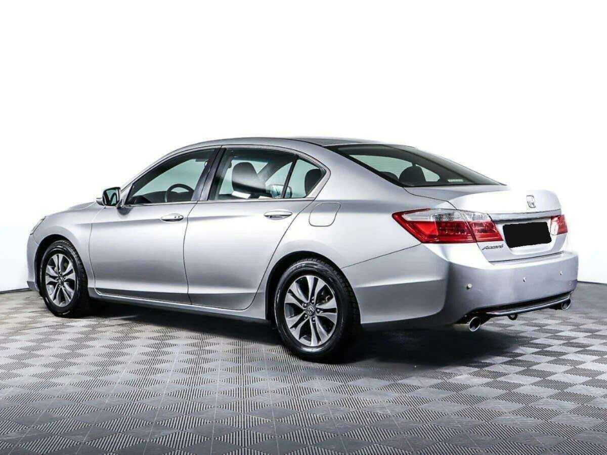 Купить Honda Accord с пробегом. Фото: #6