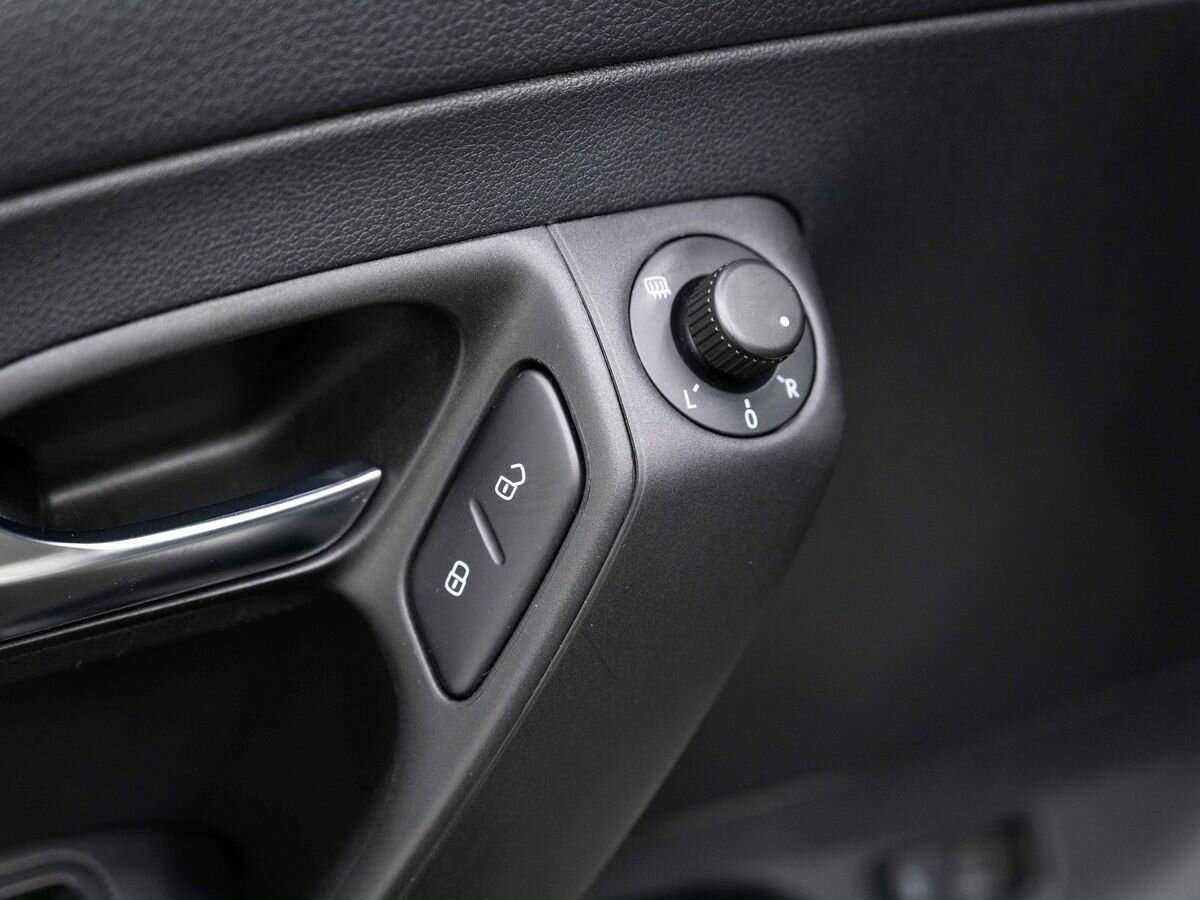 Купить Volkswagen Polo с пробегом. Фото: #17