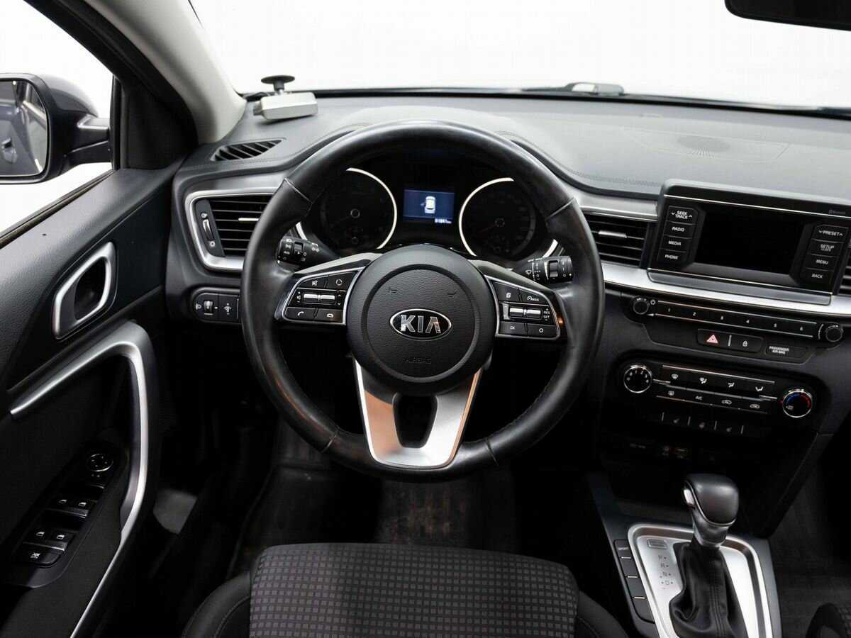 Купить Kia Ceed с пробегом. Фото: #13