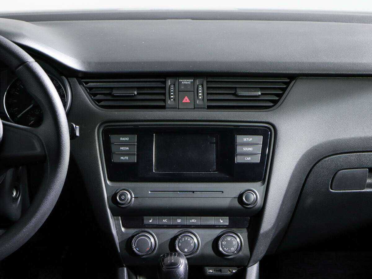Купить Skoda Octavia с пробегом. Фото: #10