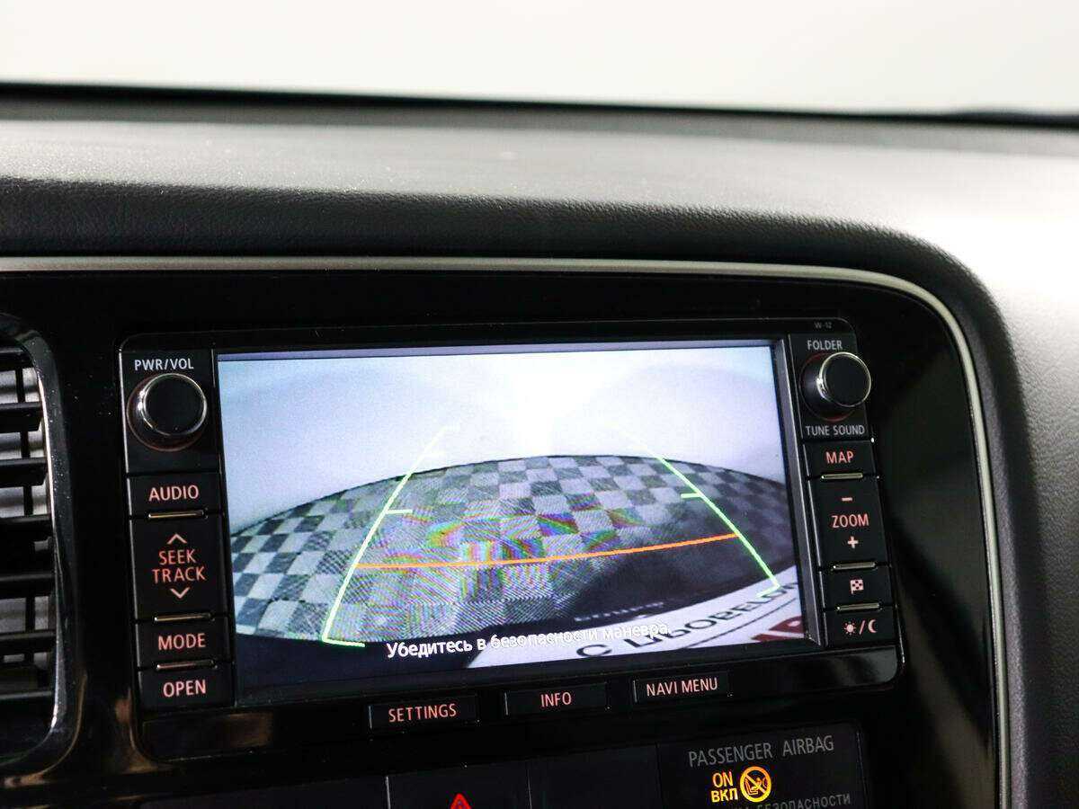 Купить Mitsubishi Outlander с пробегом. Фото: #11