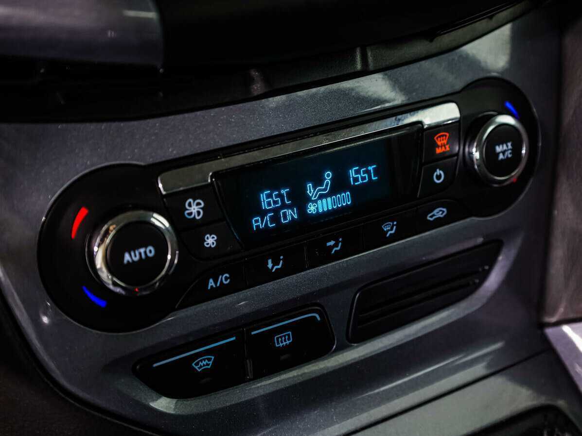 Купить Ford Focus с пробегом. Фото: #13