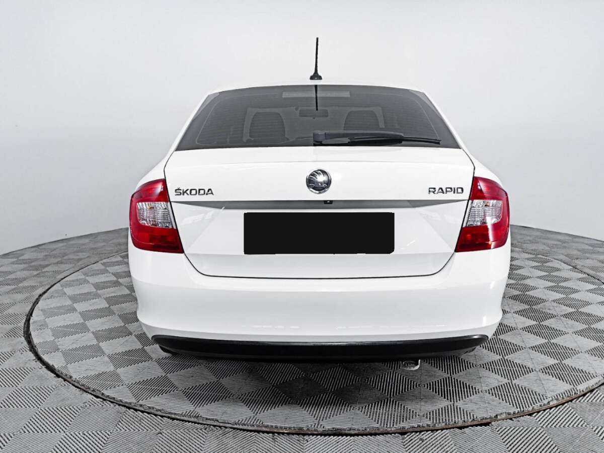 Купить Skoda Rapid с пробегом. Фото: #5