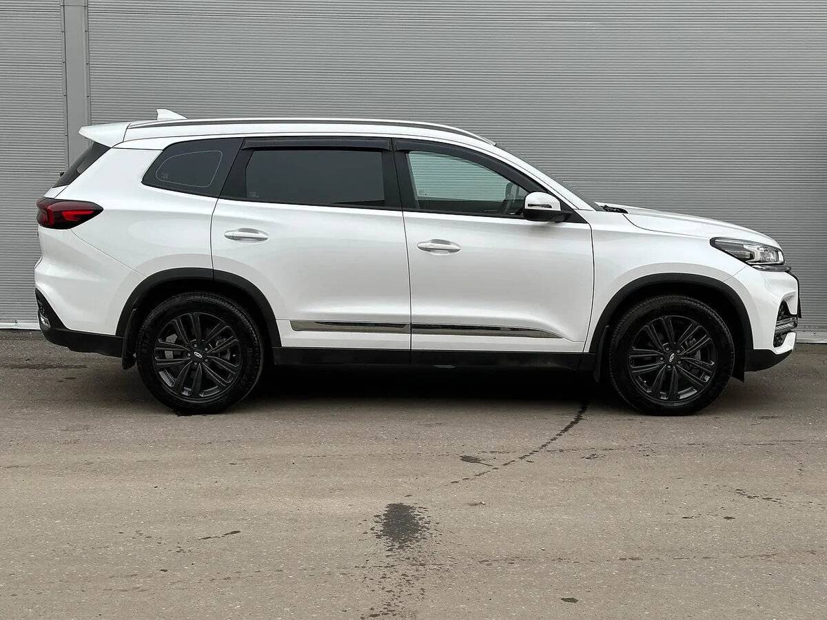 Купить Chery Tiggo 8 с пробегом. Фото: #2