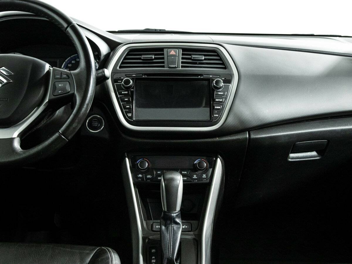 Купить Suzuki SX4 с пробегом. Фото: #13