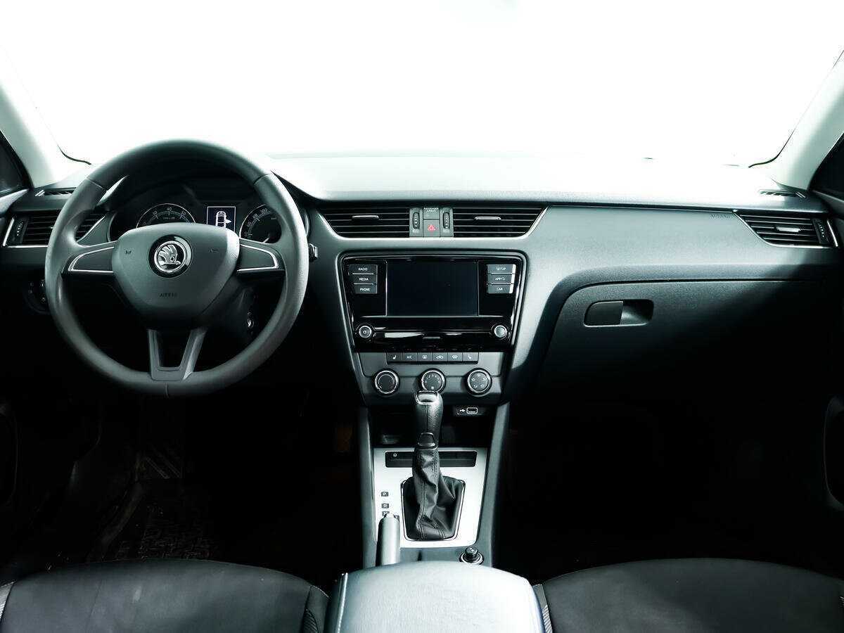 Купить Skoda Octavia с пробегом. Фото: #10