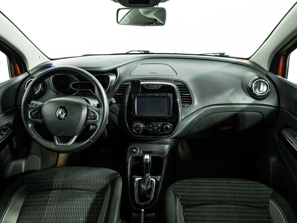 Купить Renault Kaptur с пробегом. Фото: #10