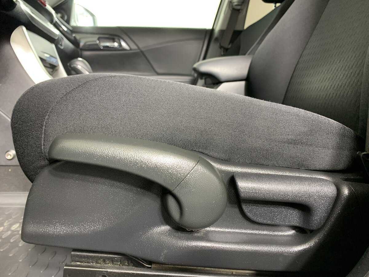 Купить Honda Accord с пробегом. Фото: #14