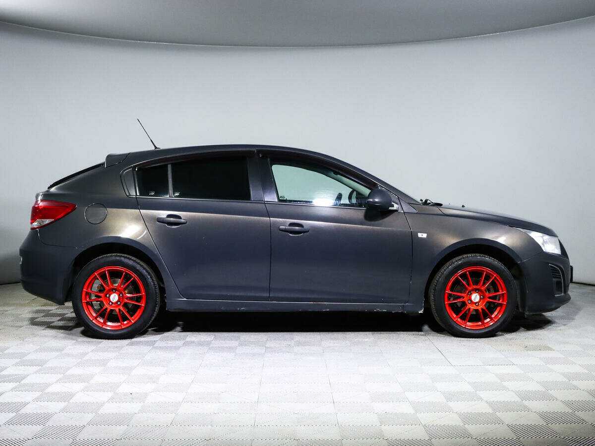 Купить Chevrolet Cruze с пробегом. Фото: #3