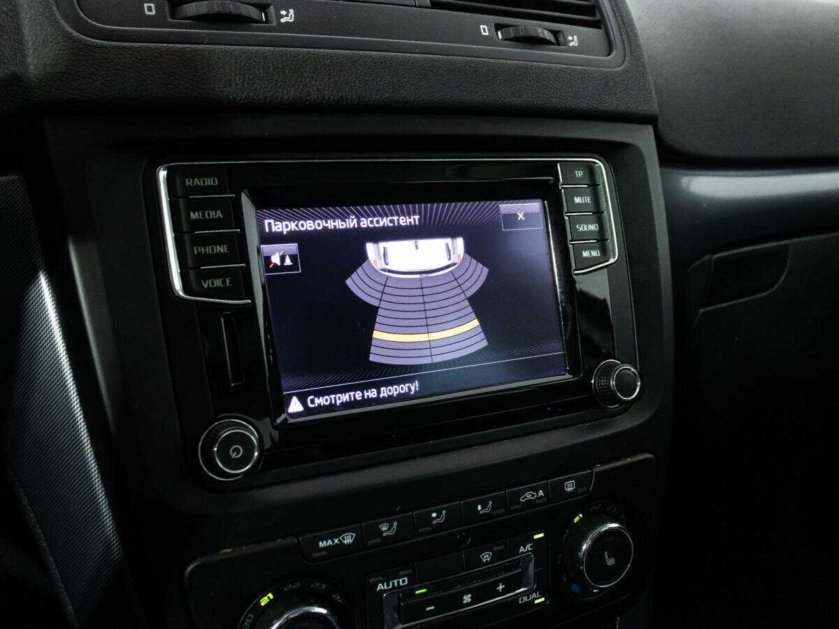 Купить Skoda Yeti с пробегом. Фото: #14