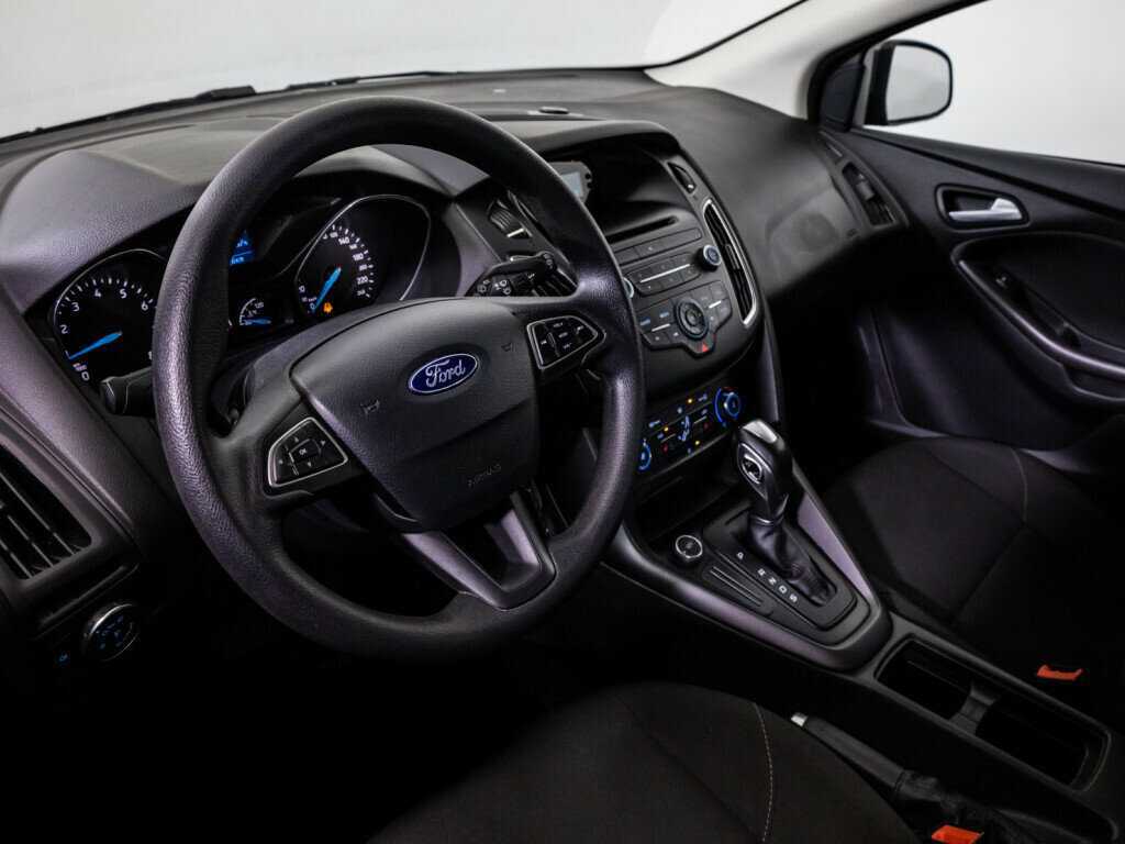 Купить Ford Focus с пробегом. Фото: #10