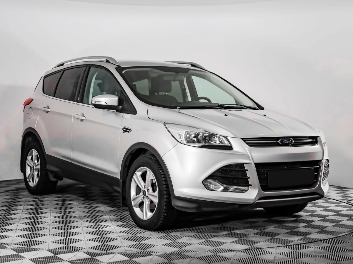 Купить Ford Kuga с пробегом. Фото: #2