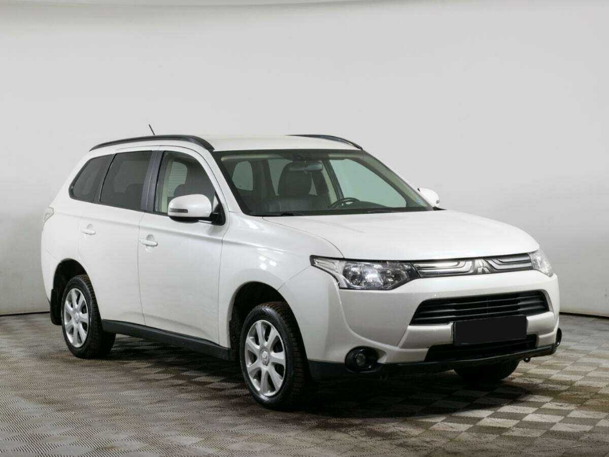 Купить Mitsubishi Outlander с пробегом. Фото: #2