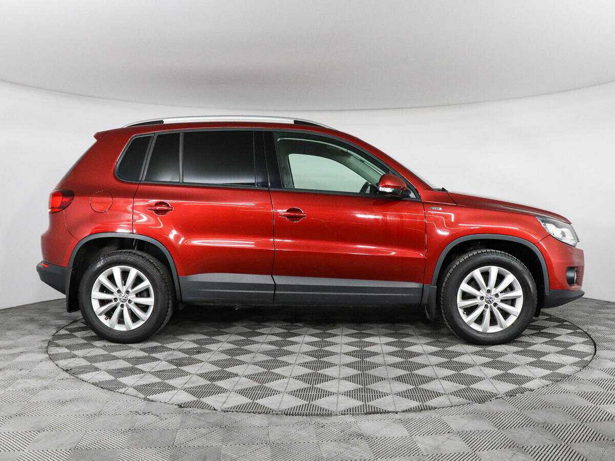 Купить Volkswagen Tiguan с пробегом. Фото: #3
