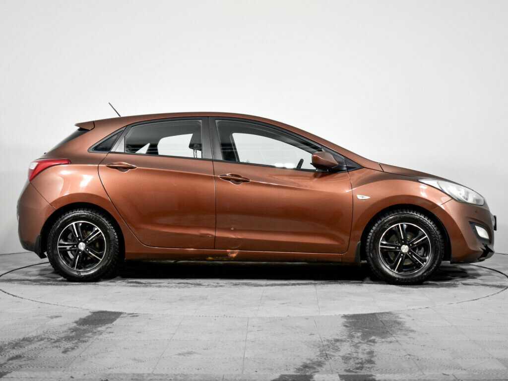 Купить Hyundai i30 с пробегом. Фото: #3