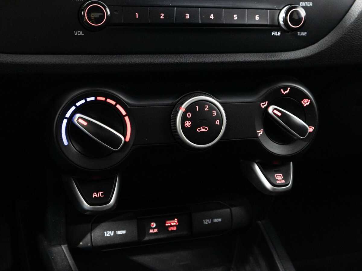 Купить Kia Rio с пробегом. Фото: #15