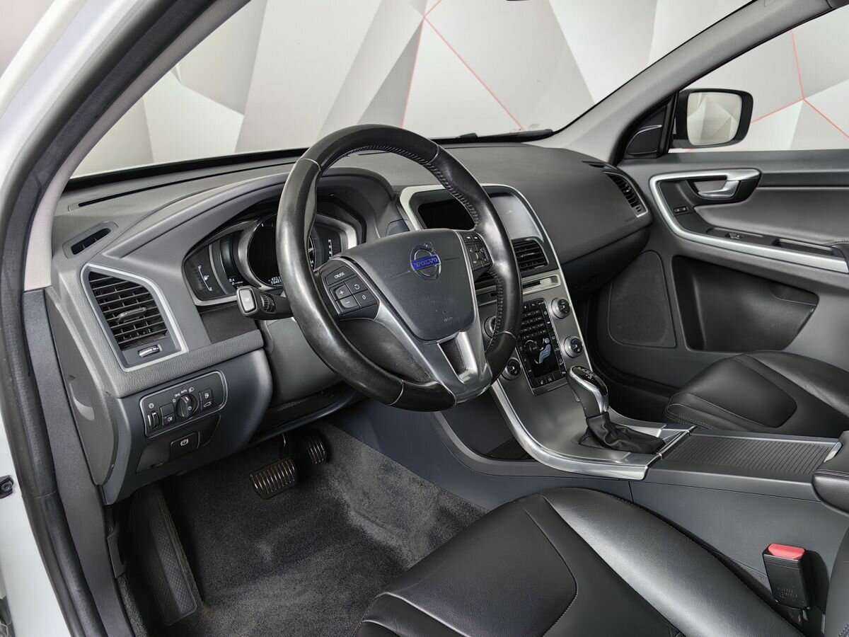 Купить Volvo XC60 с пробегом. Фото: #12