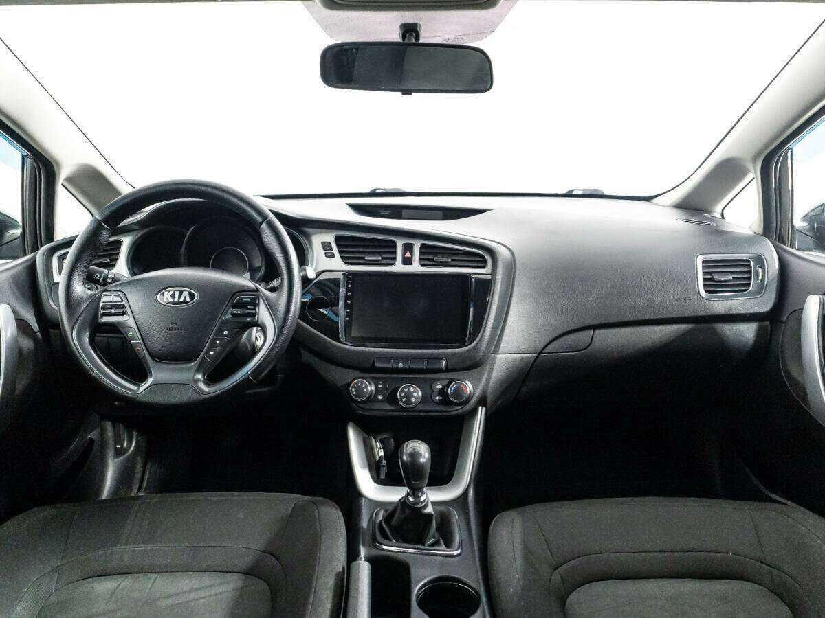 Купить Kia Ceed с пробегом. Фото: #12