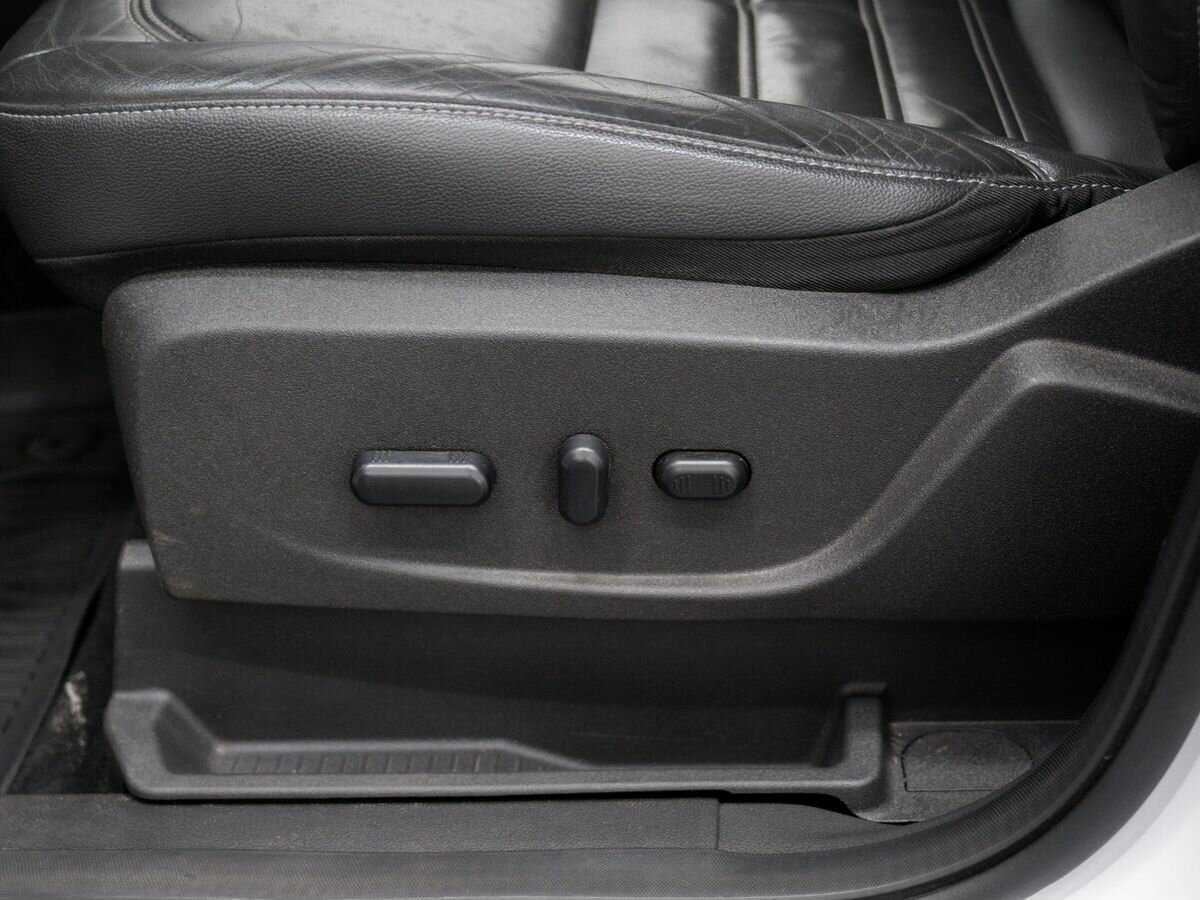 Купить Ford Kuga с пробегом. Фото: #15