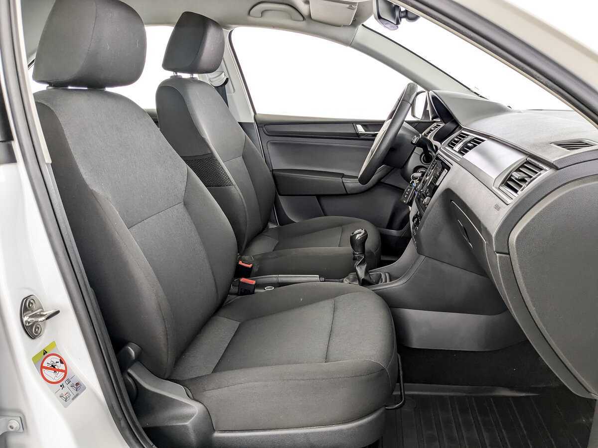 Купить Skoda Rapid с пробегом. Фото: #16