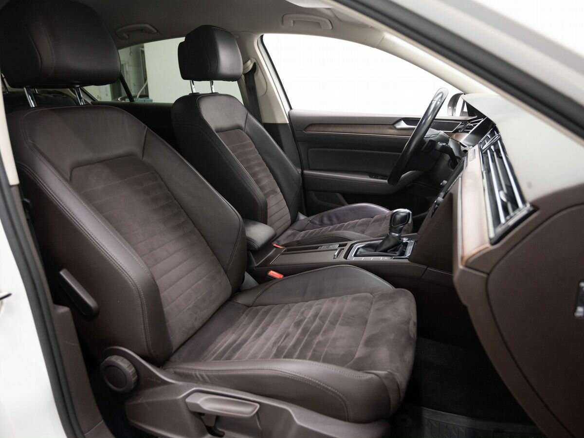 Купить Volkswagen Passat с пробегом. Фото: #11
