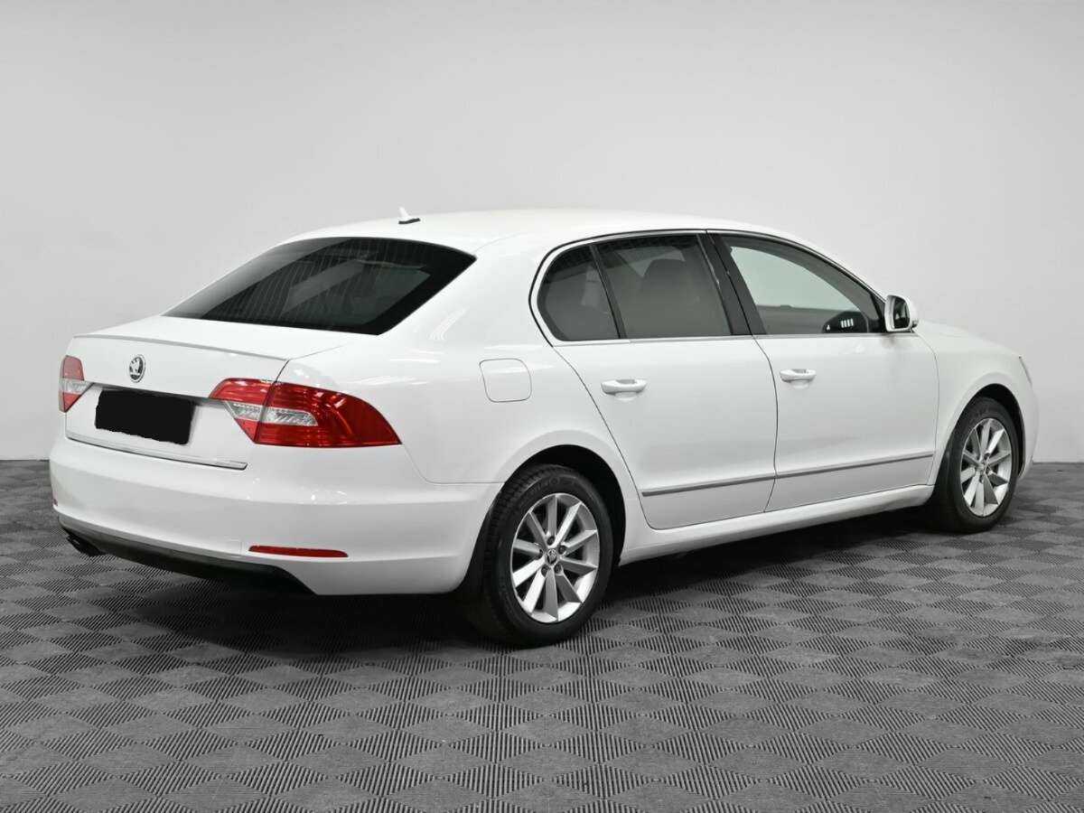 Купить Skoda Superb с пробегом. Фото: #1