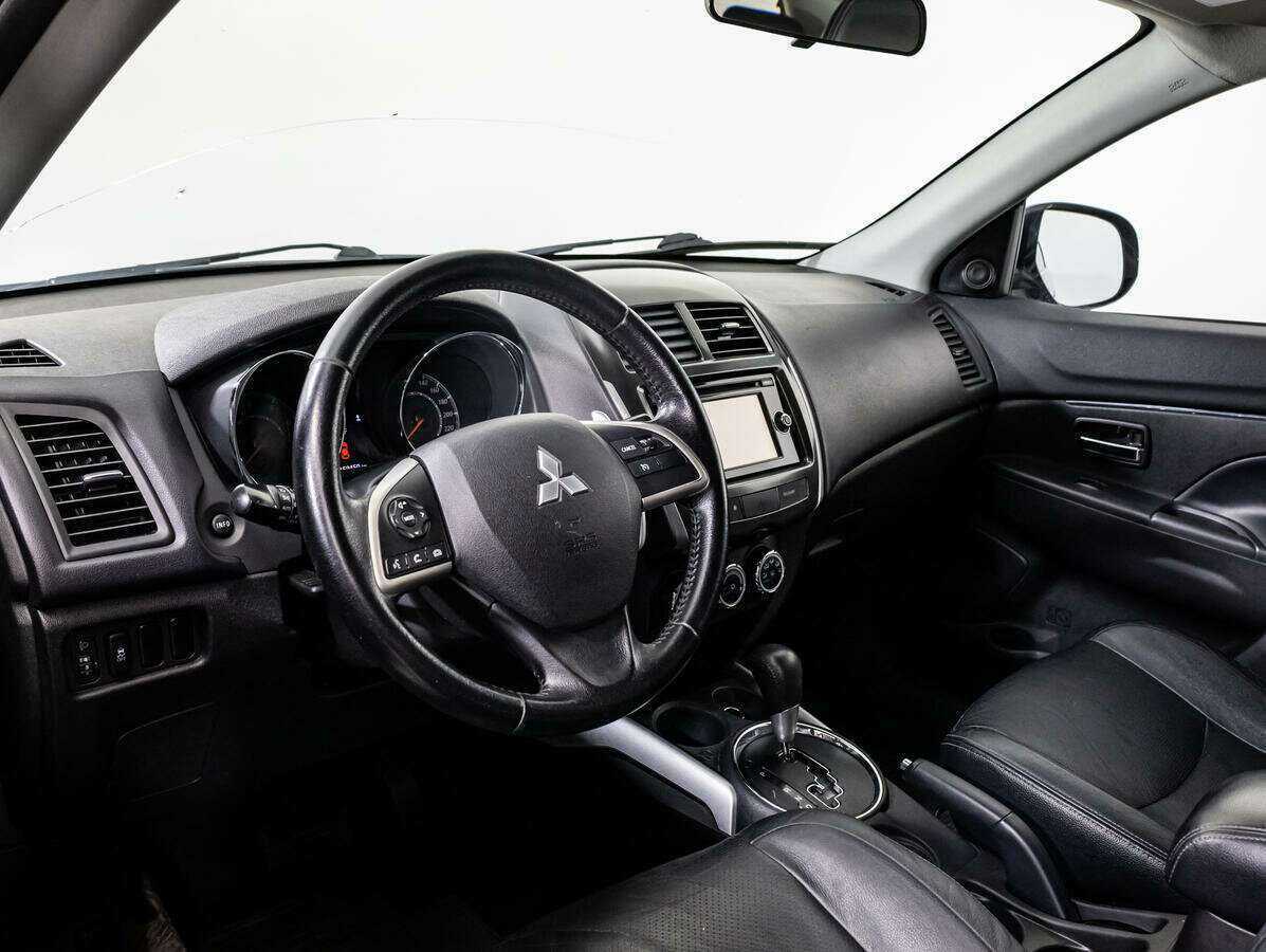 Купить Mitsubishi ASX с пробегом. Фото: #10