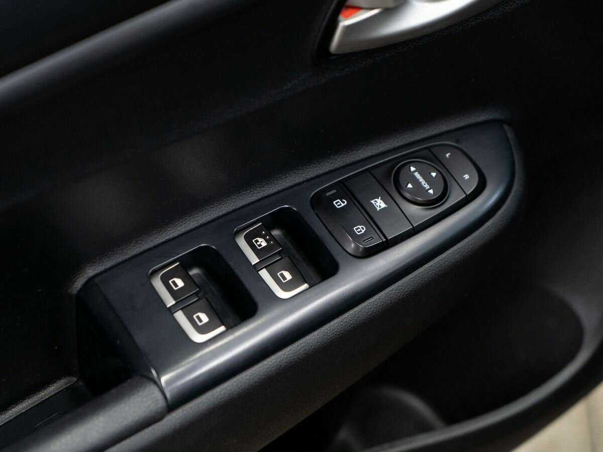 Купить Kia Rio с пробегом. Фото: #13