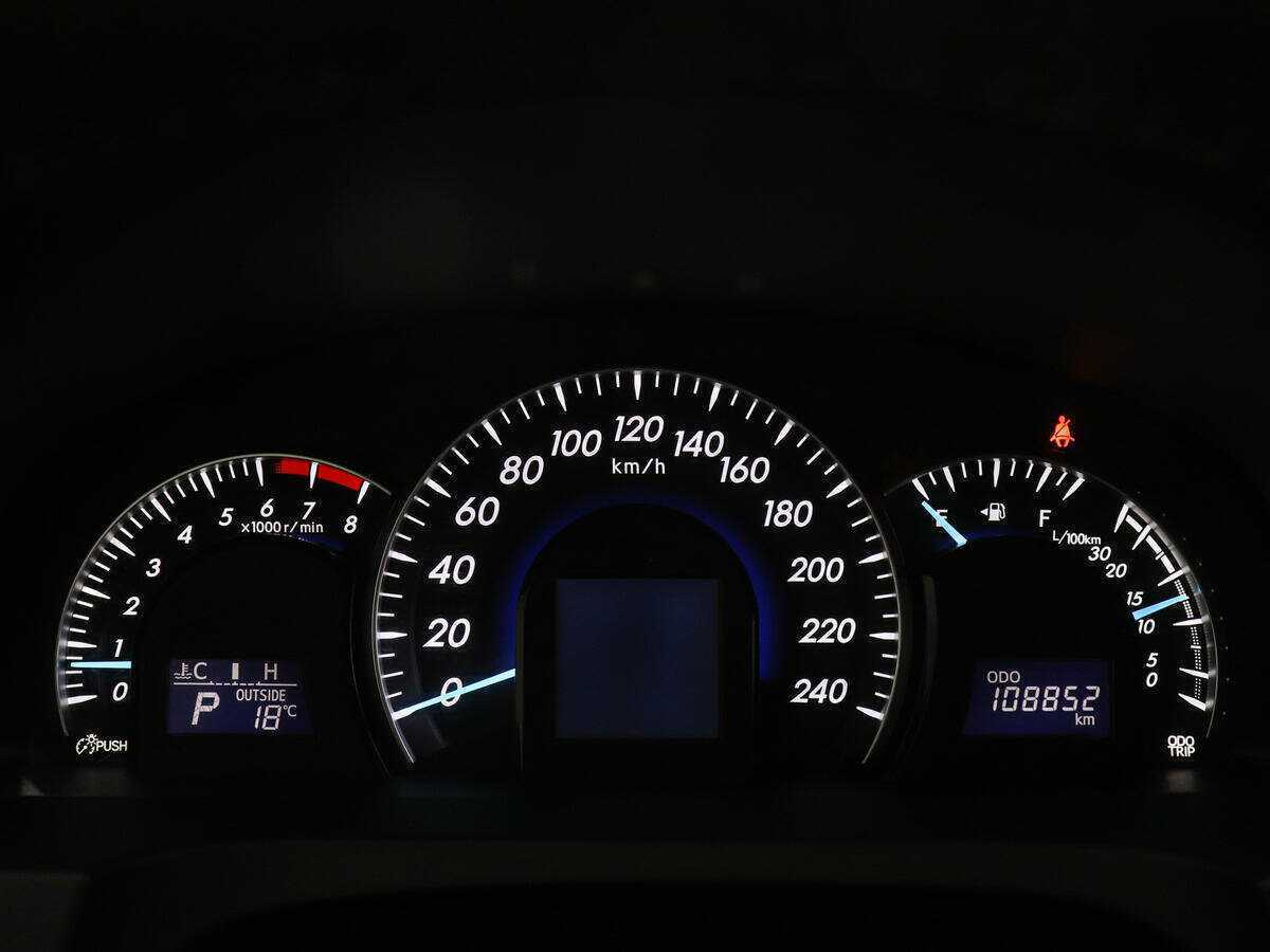 Купить Toyota Camry с пробегом. Фото: #10