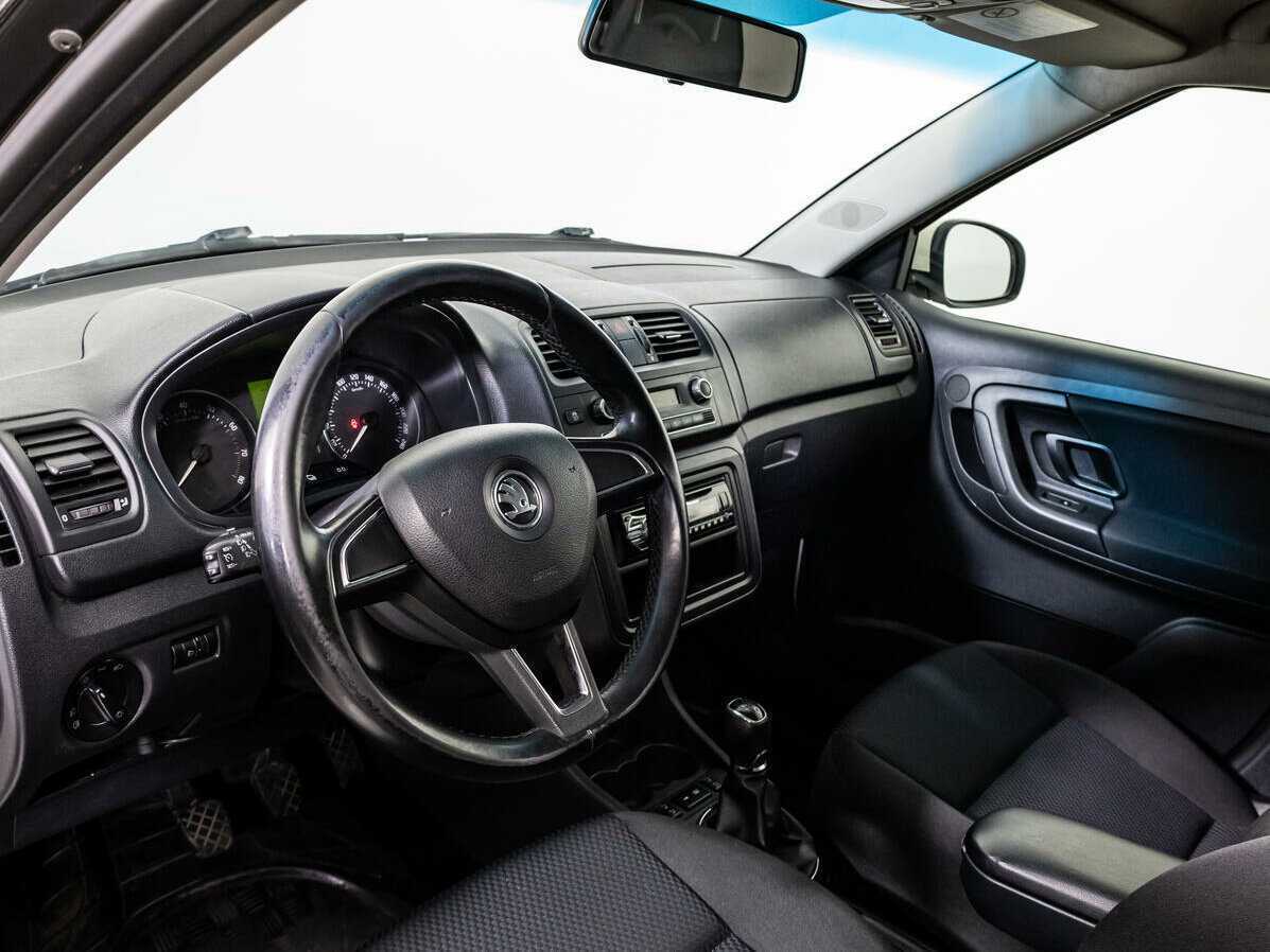 Купить Skoda Fabia с пробегом. Фото: #10