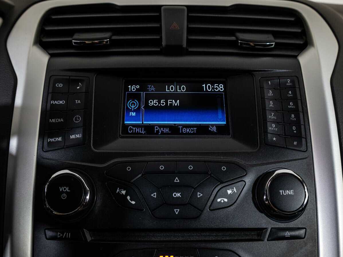 Купить Ford Mondeo с пробегом. Фото: #9