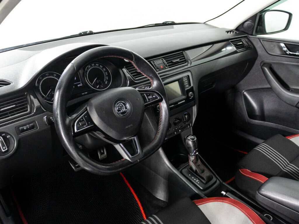 Купить Skoda Rapid с пробегом. Фото: #10