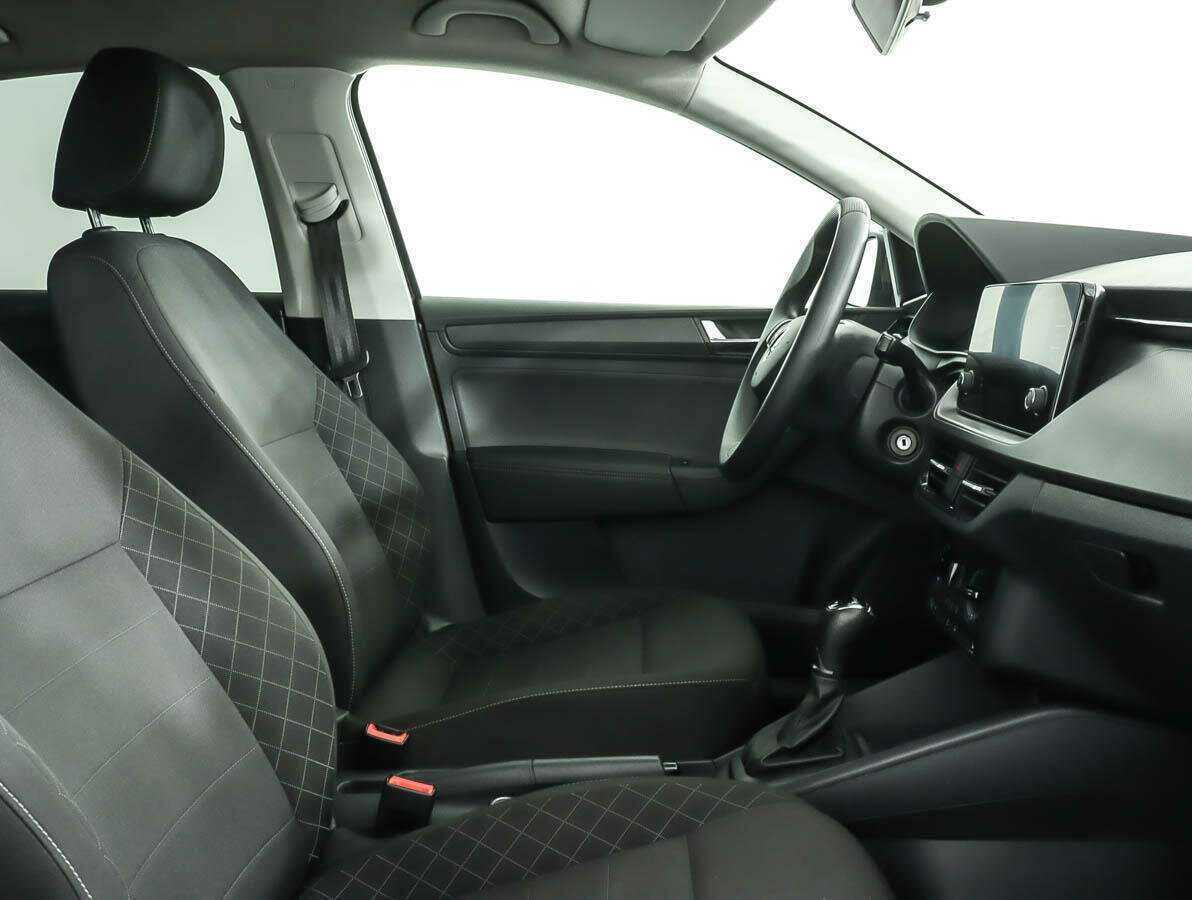 Купить Skoda Rapid с пробегом. Фото: #7