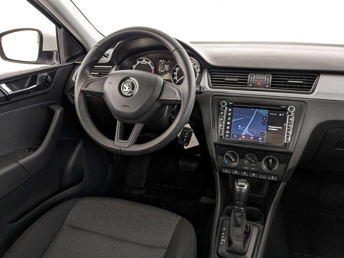 Купить Skoda Rapid с пробегом. Фото: #16