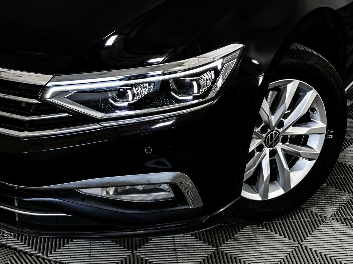 Купить Volkswagen Passat с пробегом. Фото: #1