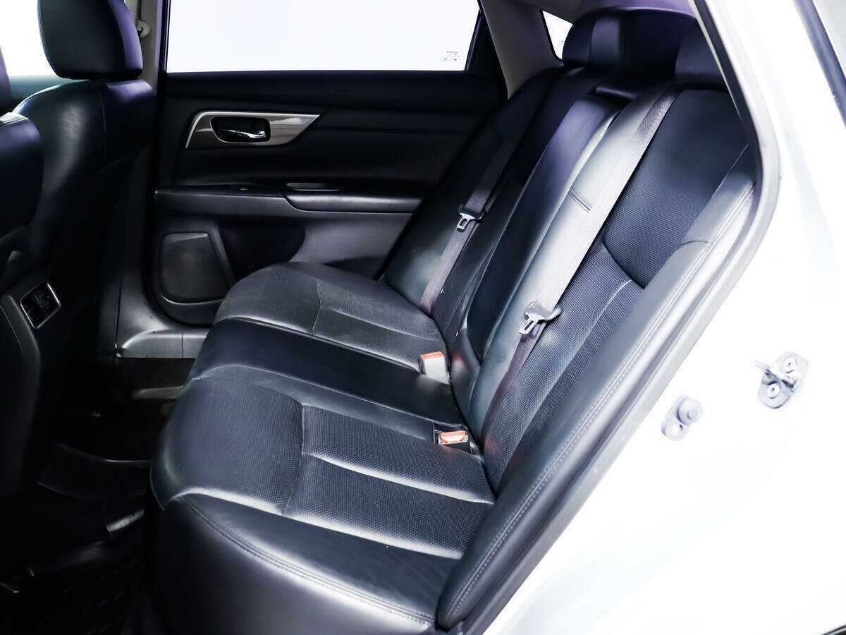 Купить Nissan Teana с пробегом. Фото: #10