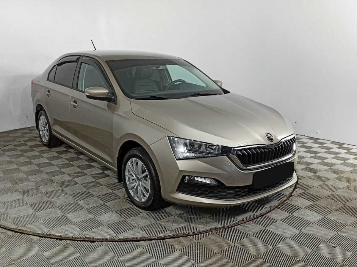 Купить Skoda Rapid с пробегом. Фото: #2
