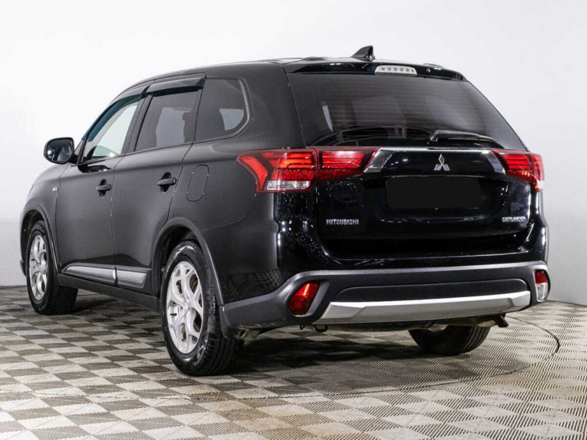Купить Mitsubishi Outlander с пробегом. Фото: #5