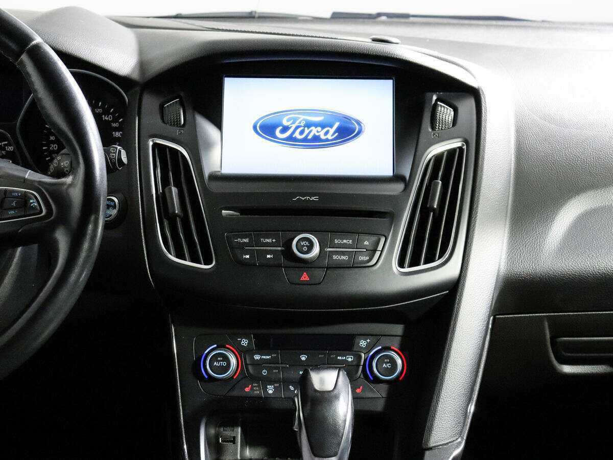 Купить Ford Focus с пробегом. Фото: #10