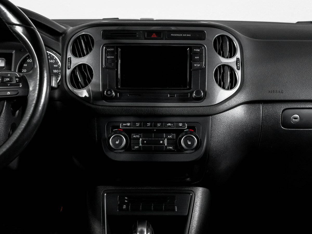 Купить Volkswagen Tiguan с пробегом. Фото: #12