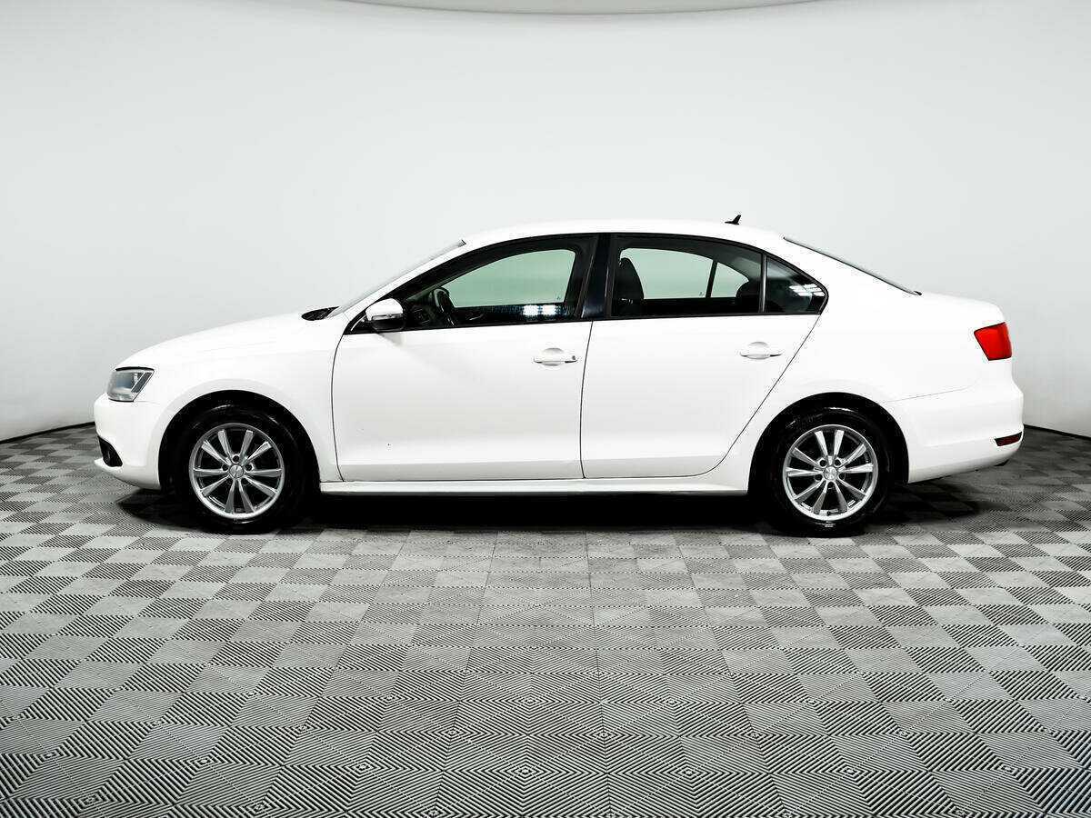 Купить Volkswagen Jetta с пробегом. Фото: #7