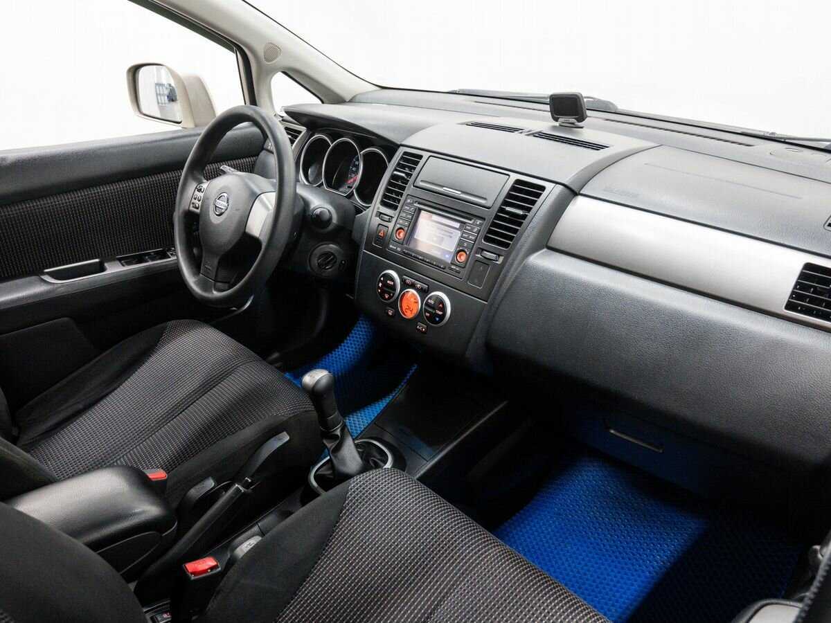 Купить Nissan Tiida с пробегом. Фото: #7