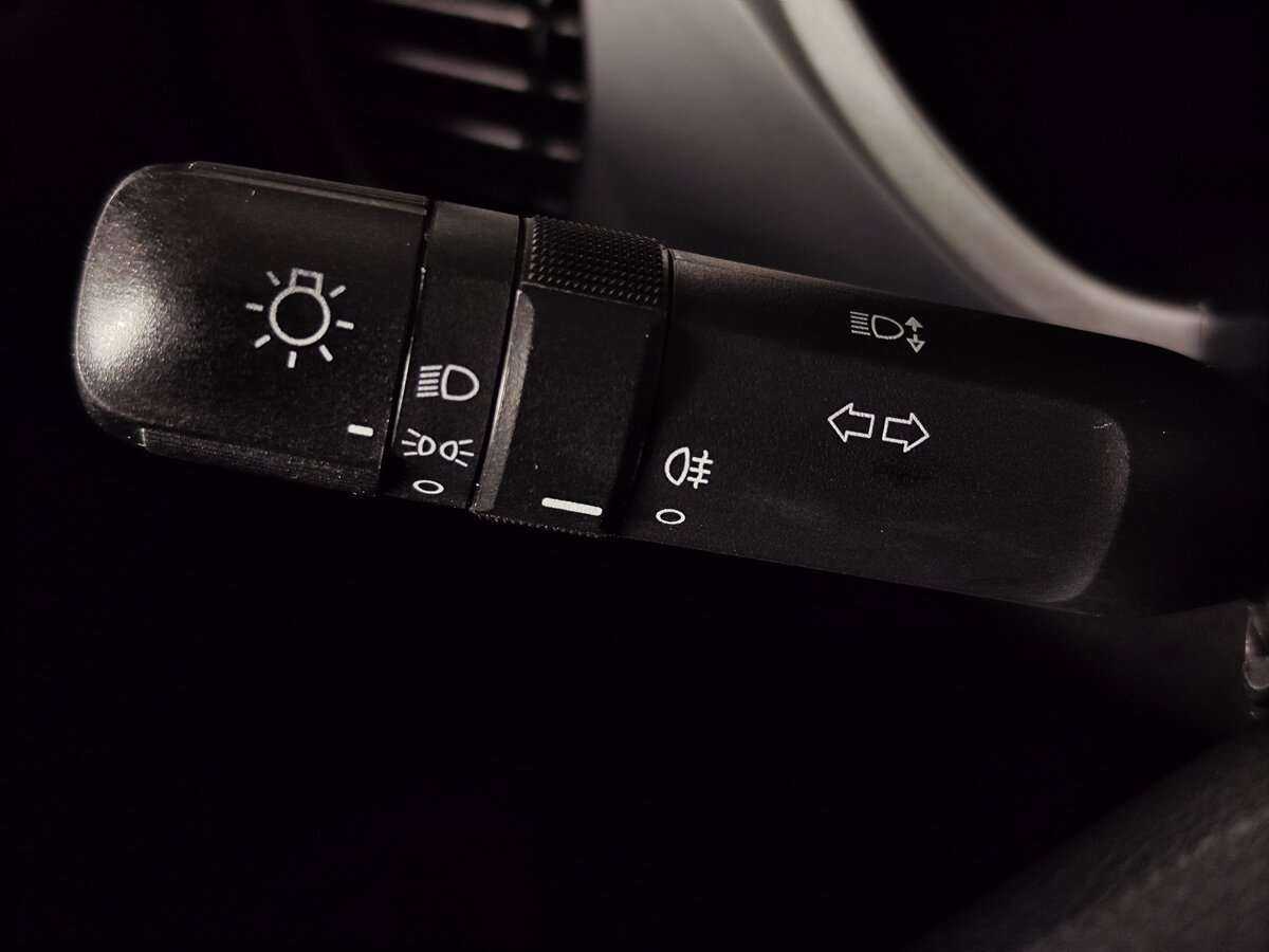 Купить Kia Rio с пробегом. Фото: #17