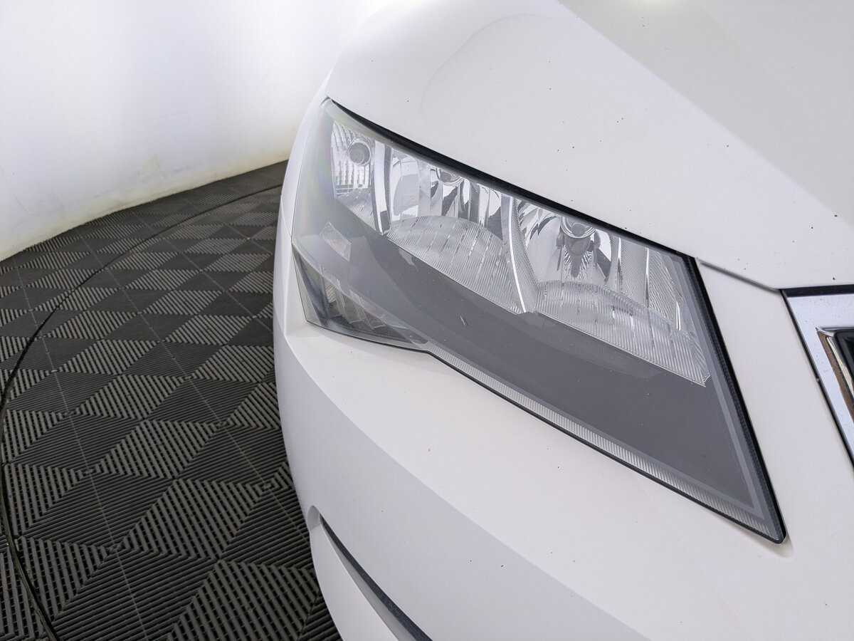 Купить Skoda Superb с пробегом. Фото: #10