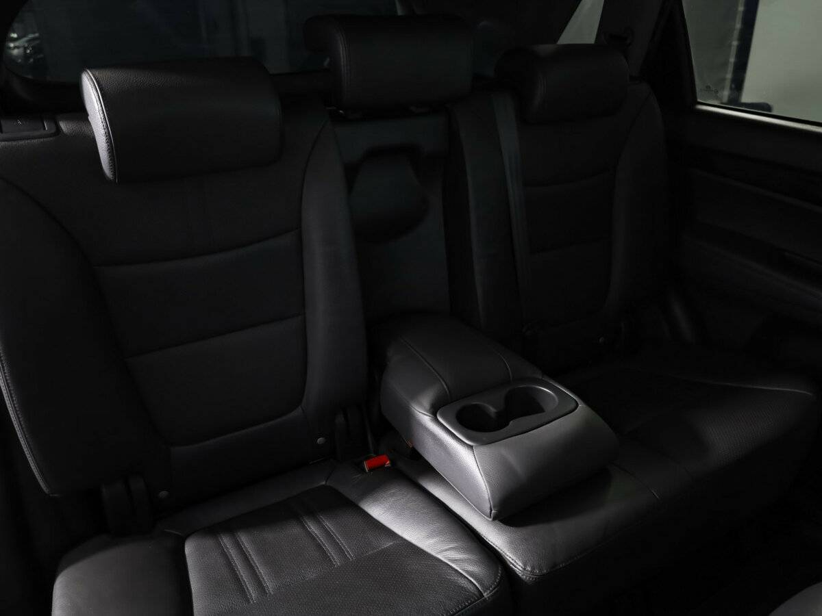 Купить Kia Sorento с пробегом. Фото: #25