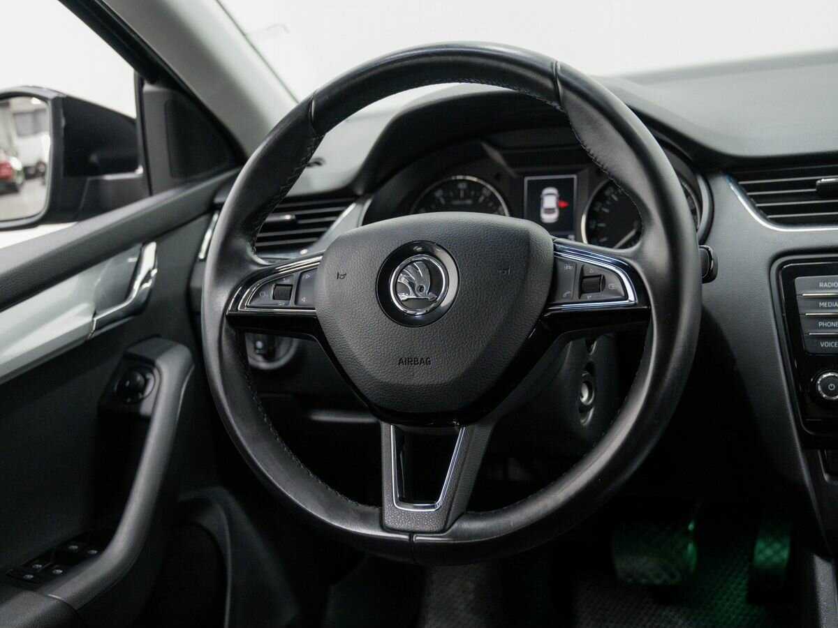 Купить Skoda Octavia с пробегом. Фото: #10
