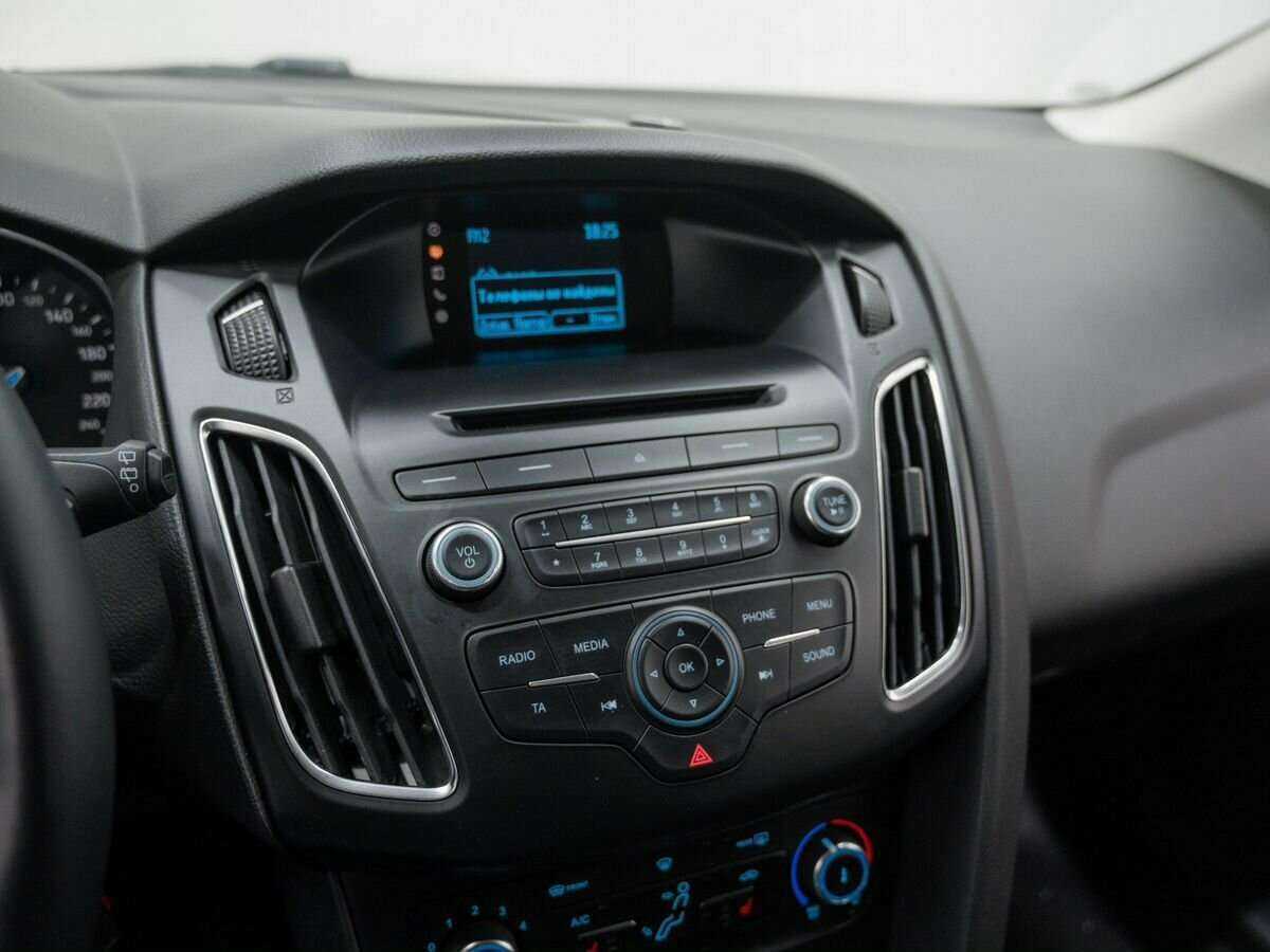 Купить Ford Focus с пробегом. Фото: #22