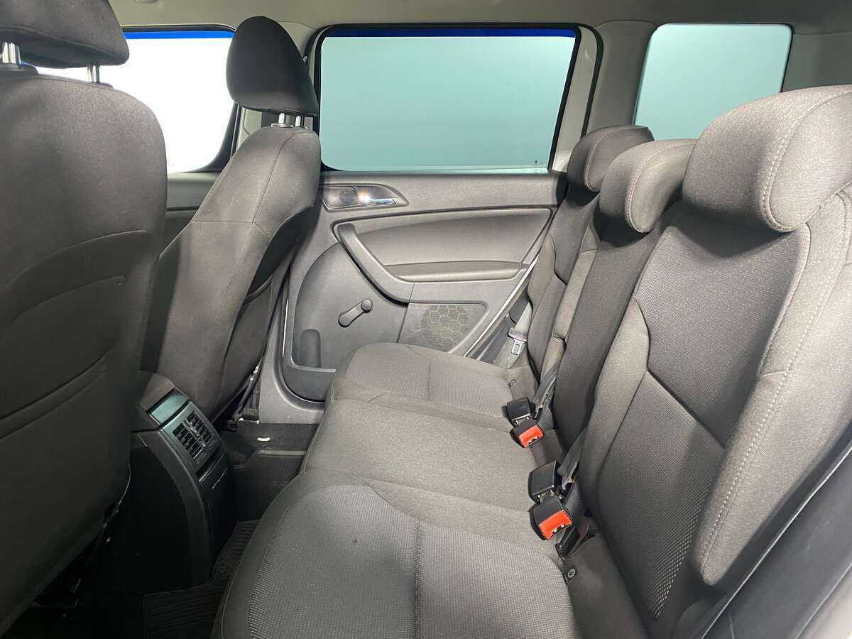 Купить Skoda Yeti с пробегом. Фото: #8